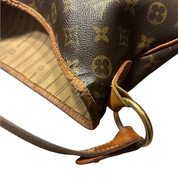 Louis Vuitton Monogrammed Delightful MM - Picture 6 of 13